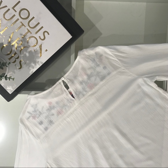 St. John’s Bay Embroidered Top - Picture 2 of 4